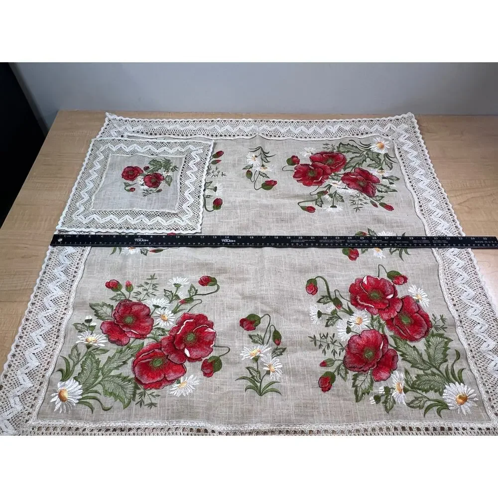 Embroidered Table Cloth And Matching Napkin Poppies‎ Daisys And Lace